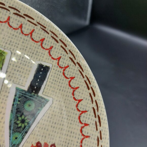 2 Cracker Barrel Homespun Lori Siebert 8" Salad Plates Christmas Heart & House - Picture 4 of 6